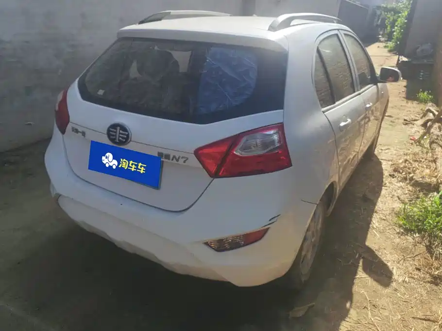 FAW Xiali N7 2014 2013 1.3L Manual Smart Fuel-Efficient Premium