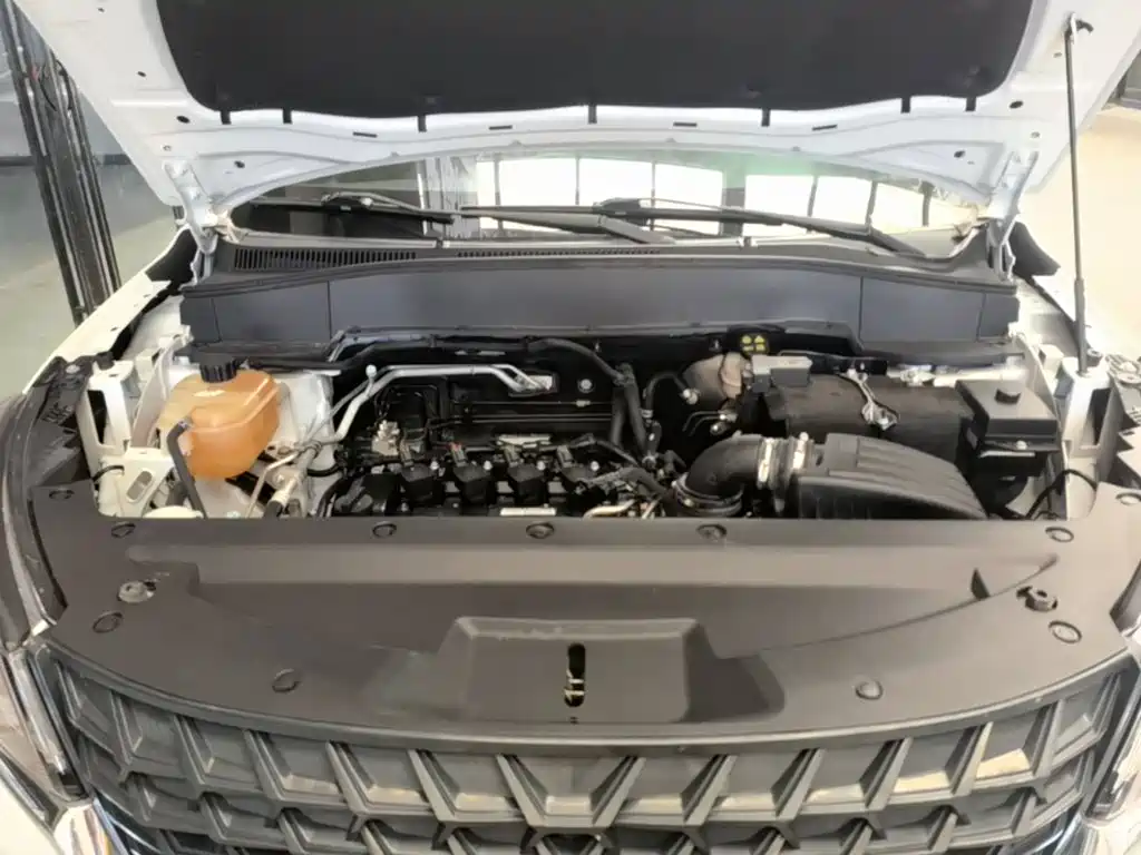 Dongfeng Fengguang Fengon 500 2023 2022 1.5T CVT Comfort Edition