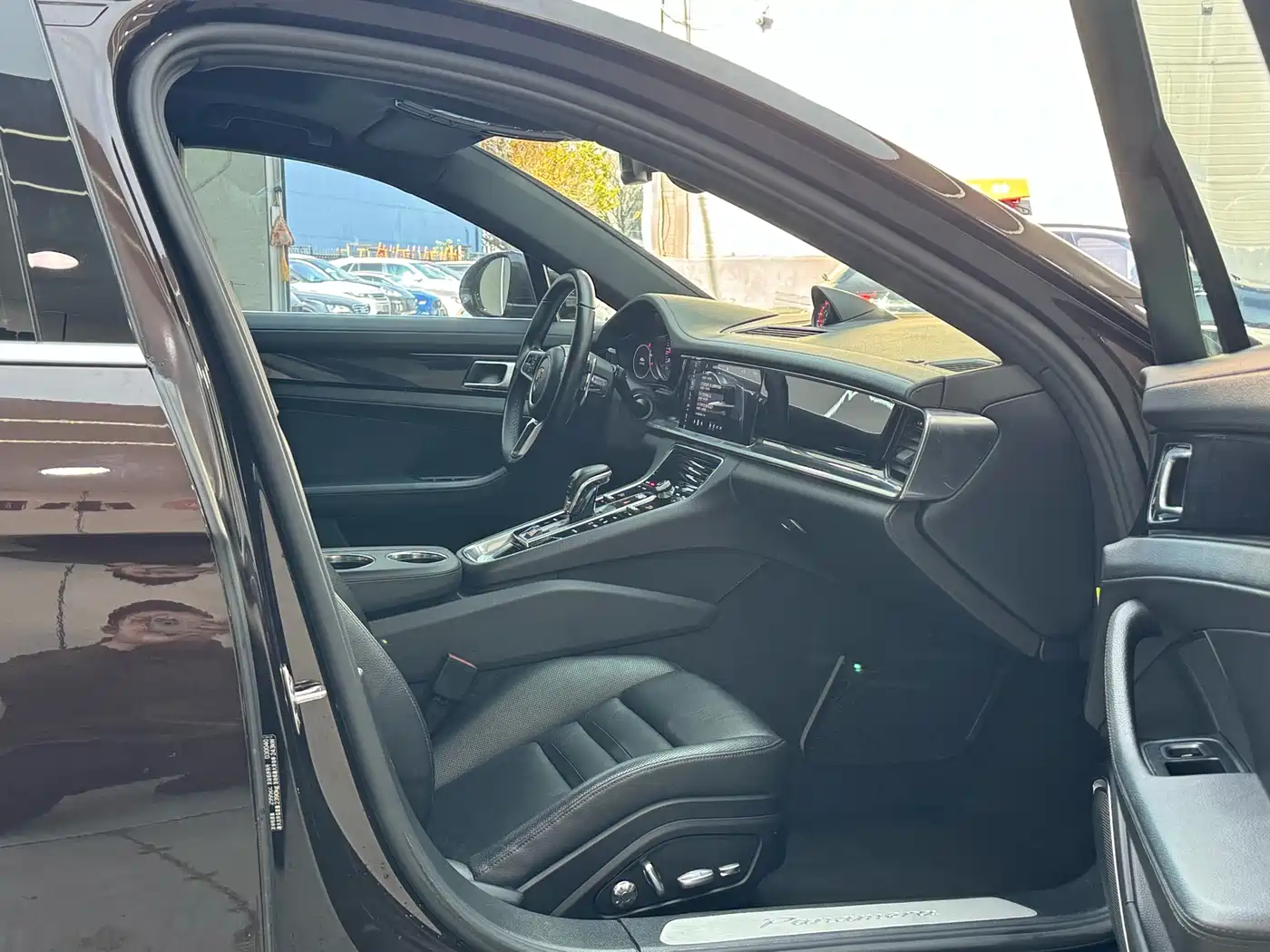 Porsche Panamera 2017 Panamera 3.0T фото 34