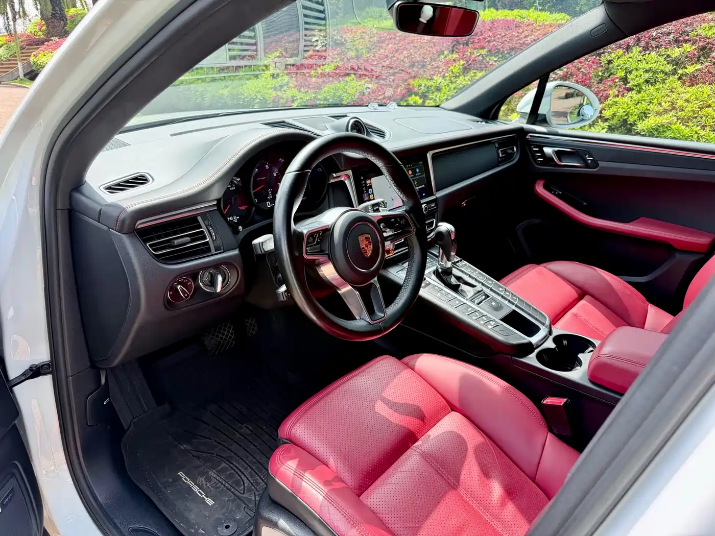 Porsche Macan 2018 Macan 2.0T фото 4