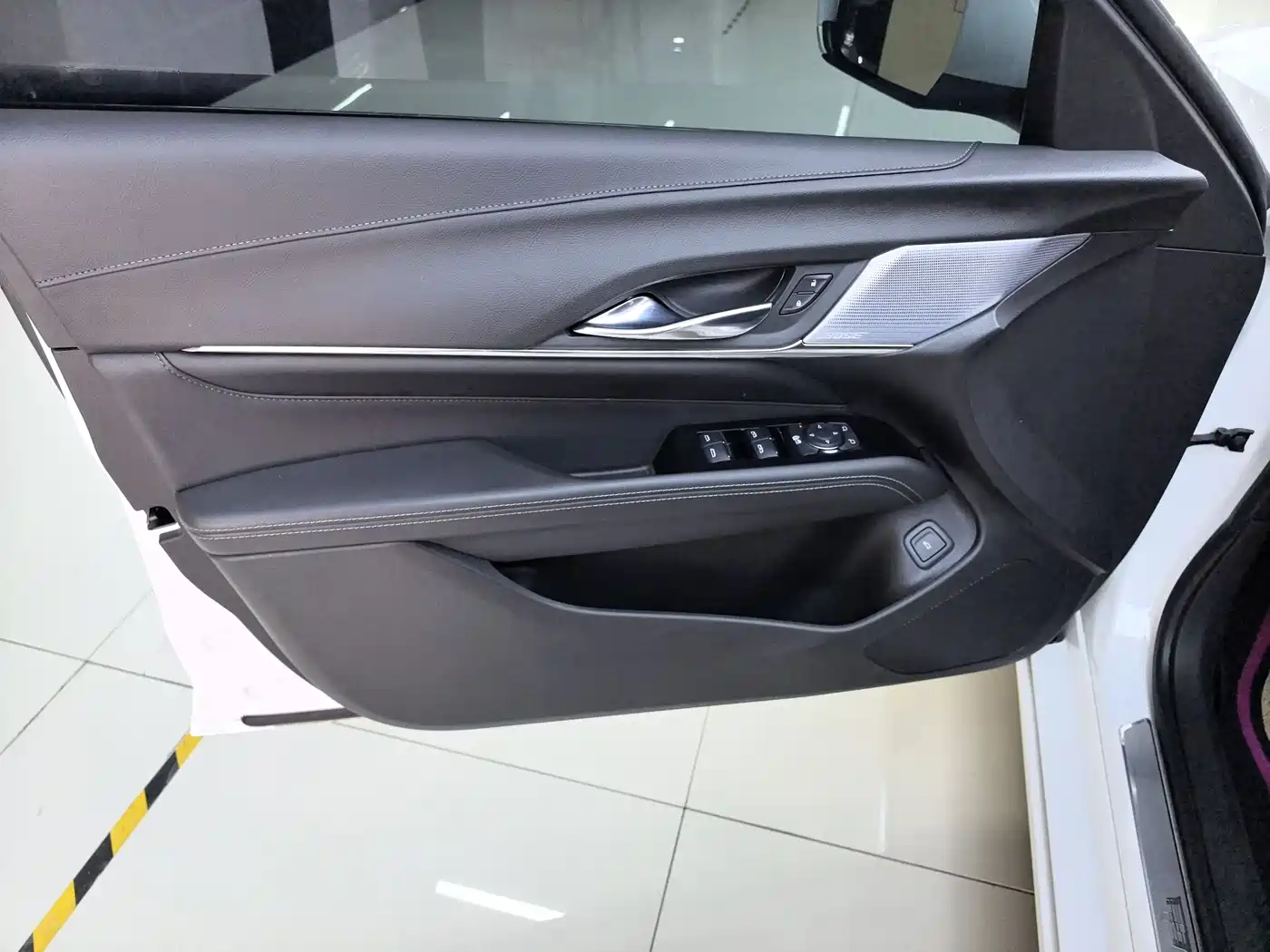 CADILLAC CT4
