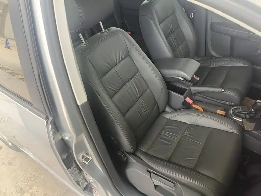 Volkswagen Touran 2016 2015 1.4T DSG Comfort Edition 5-seater