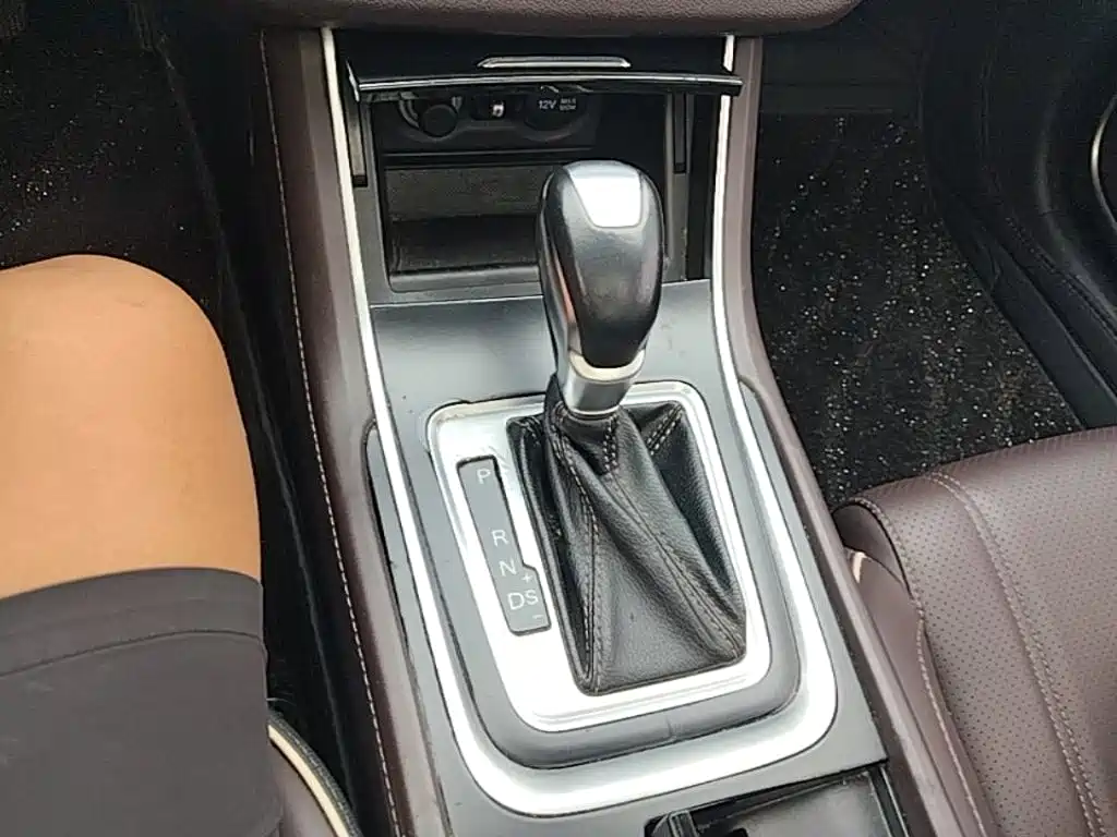 Changan Raeton CC 2019 2018 1.5T Auto Smart Elegance China V