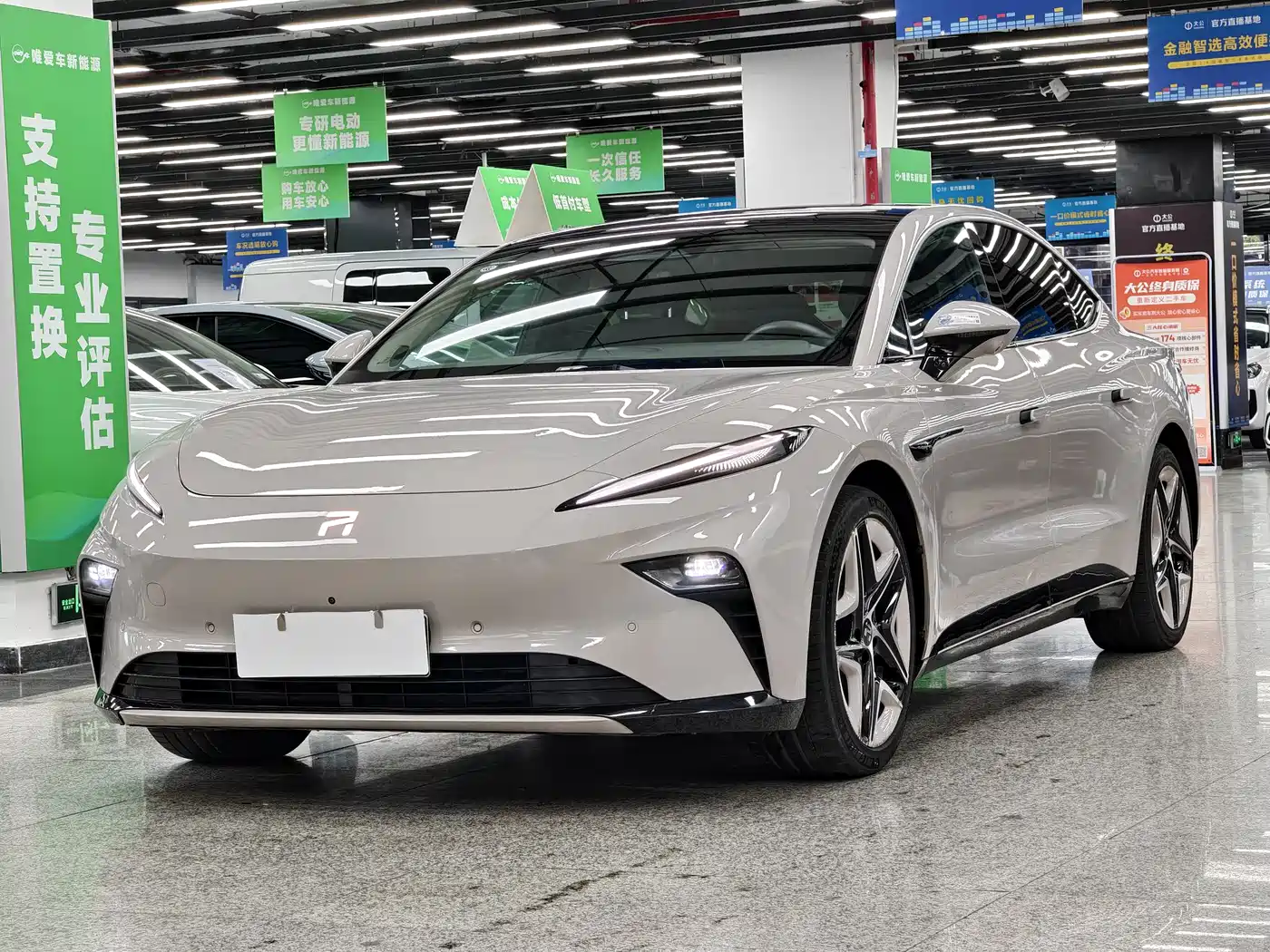 RISING AUTO FEIFAN F7