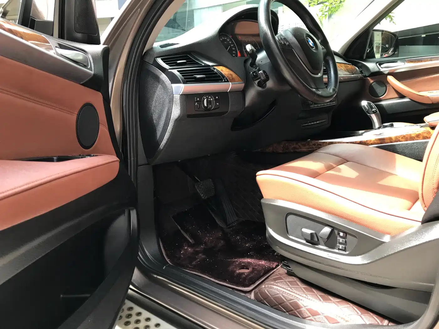 BMW X5 (Import) 2011 xDrive35i Luxury Edition фото 9