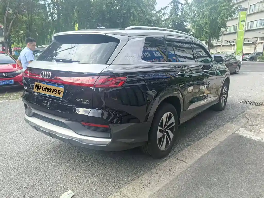 Audi Q6 2025 2025 40 TFSI quattro Commemorative Edition Yulin Package 7-Seater