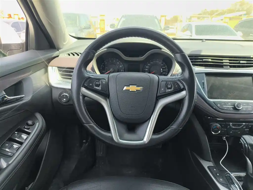 Chevrolet Malibu 2017 1.5T Automatic Luxury Edition фото 7