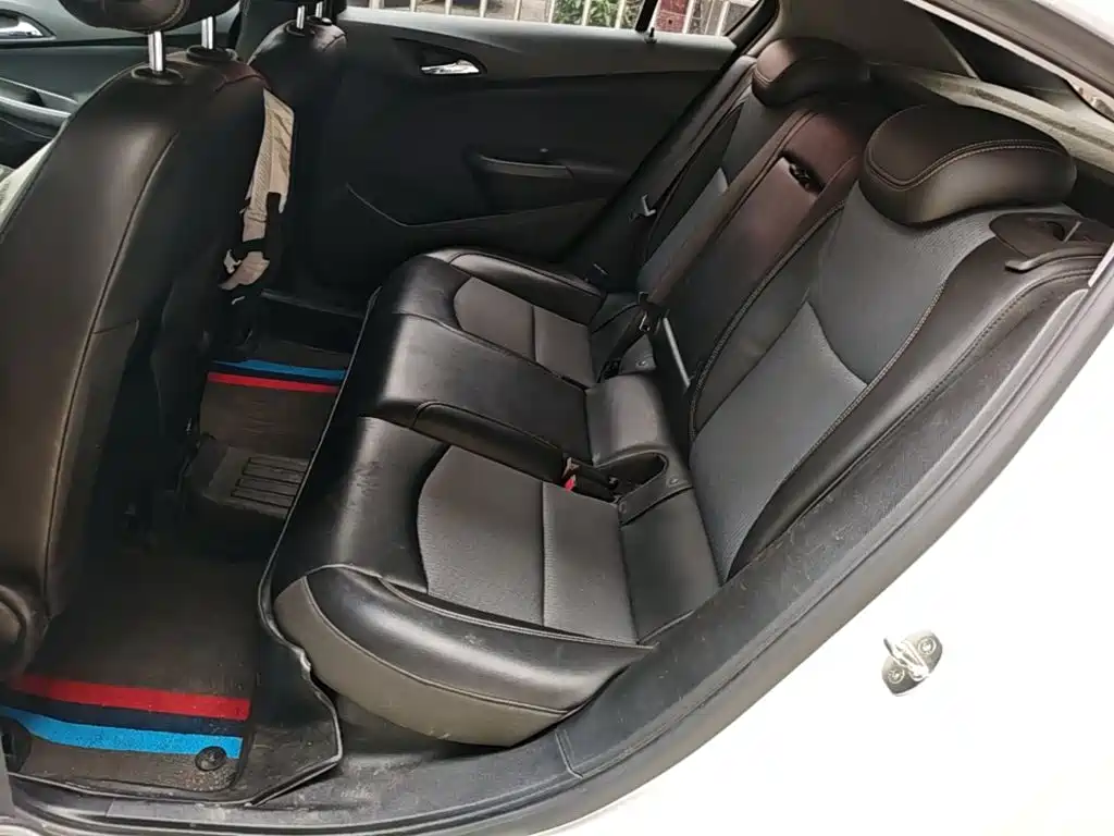 Chevrolet Cruze 2019 2018 Hatchback 320 Automatic Stylish Edition