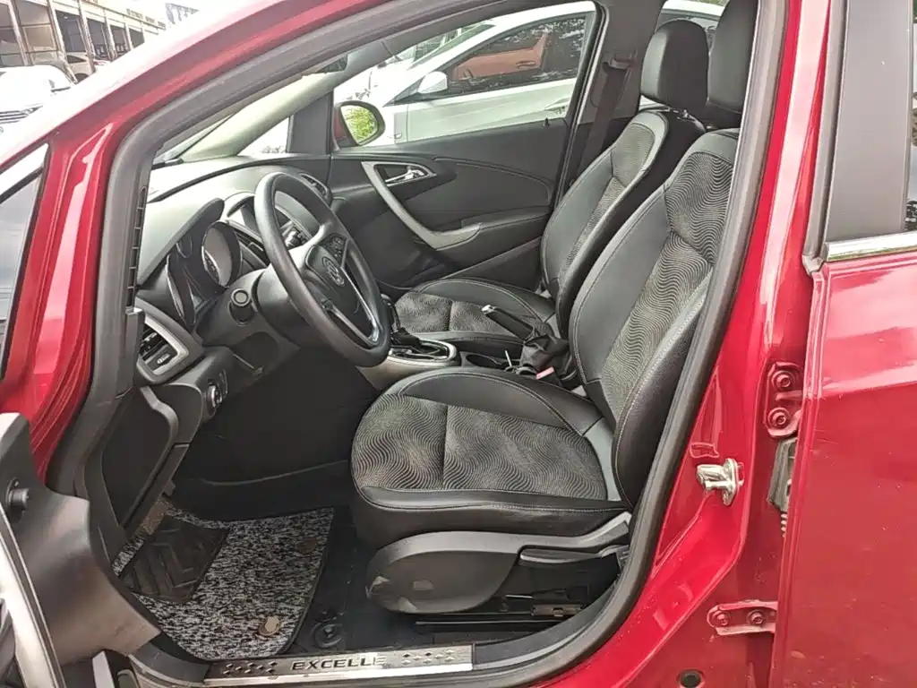 Фото 15 - Buick Excelle