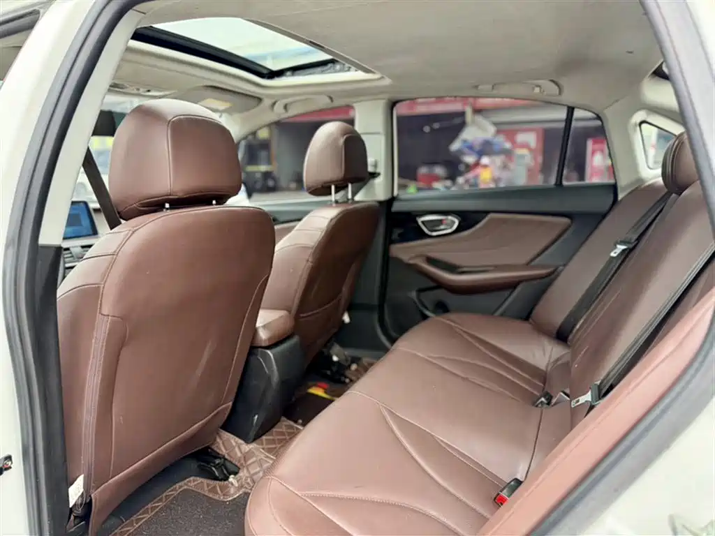 Soueast A5 Wing Dance 2019 2019 1.5L Manual Premium Edition China V