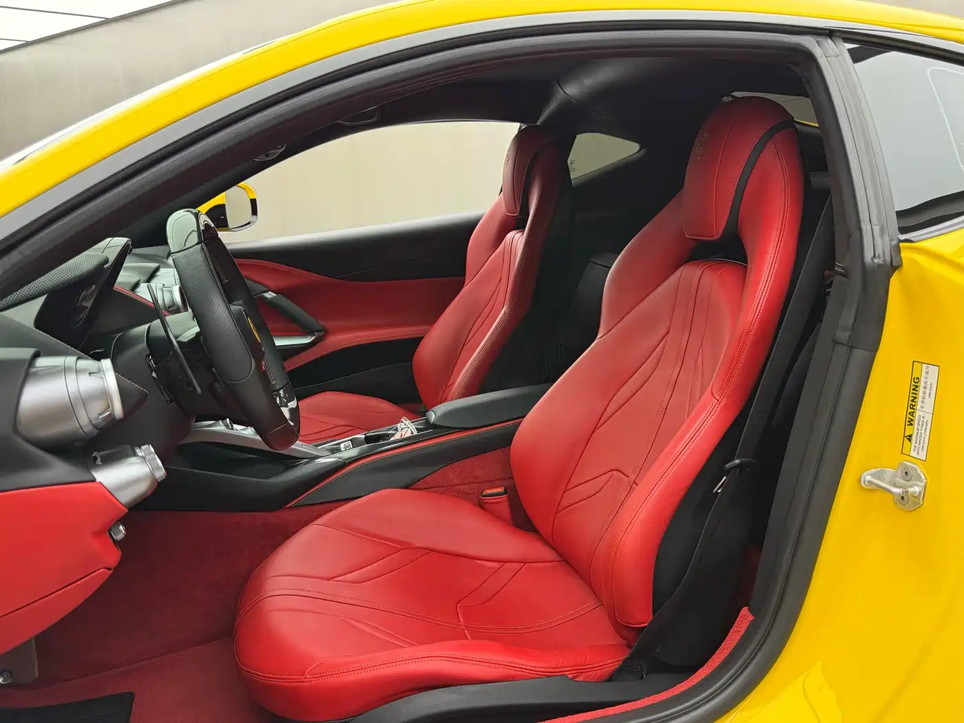 Ferrari 812 2018 2017 6.5L Superfast
