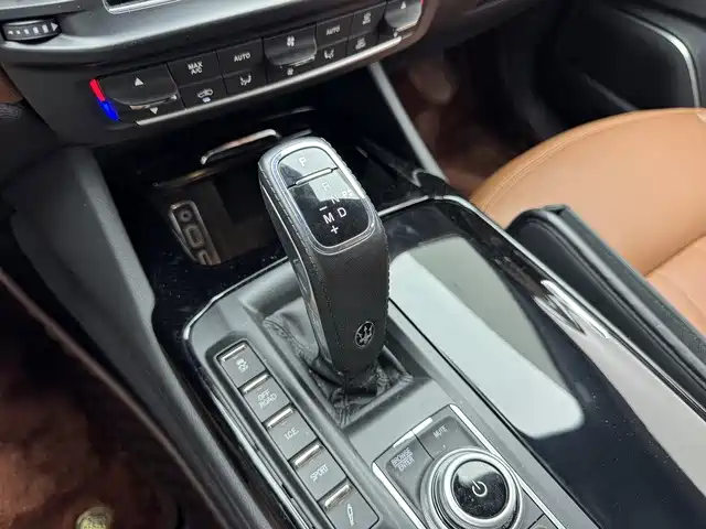 Фото 10 - Maserati Levante
