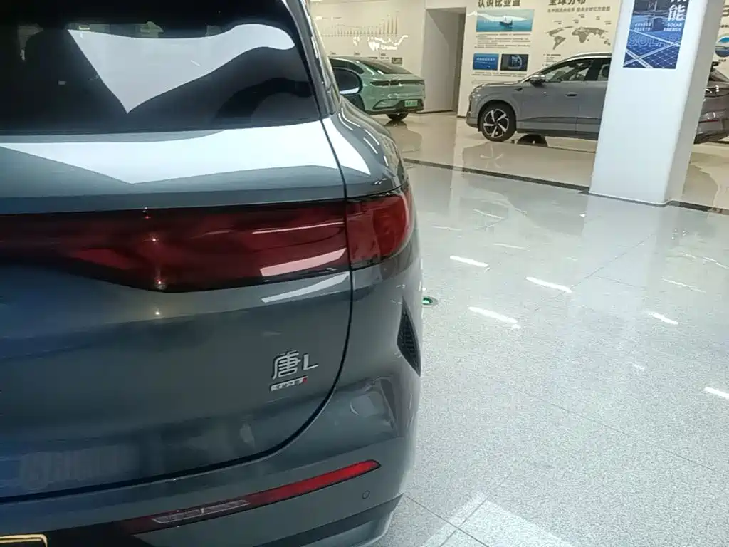 BYD Tang L 2025 2025 DM 175KM Drone Player Edition