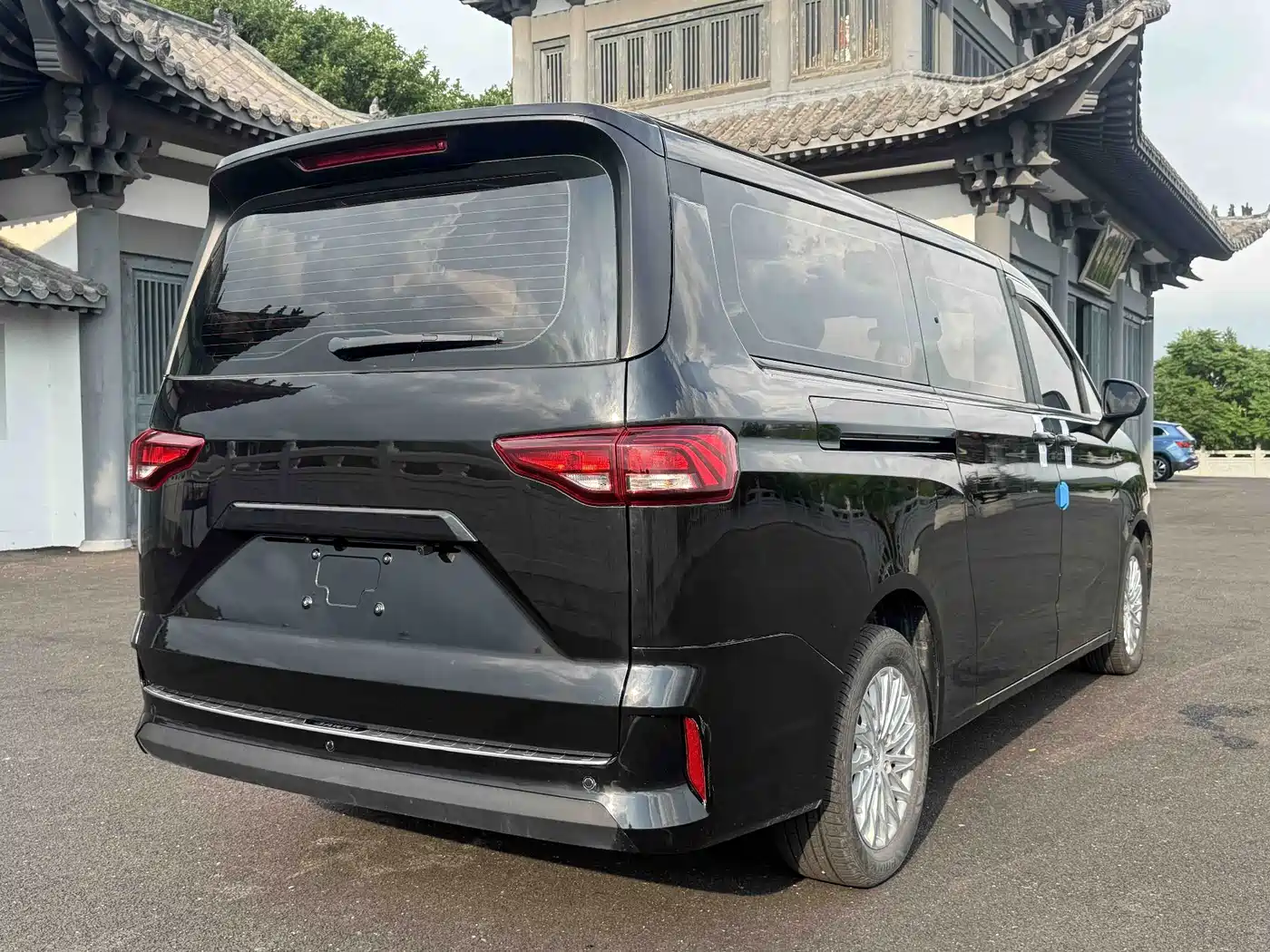 BAW (Beijing Automobile Works) Ruisheng Ace M7 2023 2023 2.0L Auto Long Wheelbase Business 7-seater