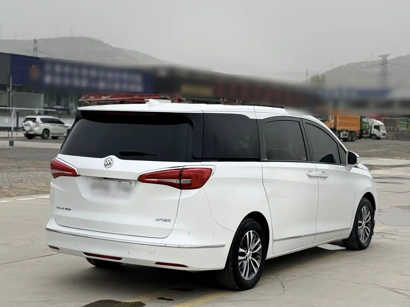 Buick GL8 2018 ES 28T Flagship Type China VI фото 4