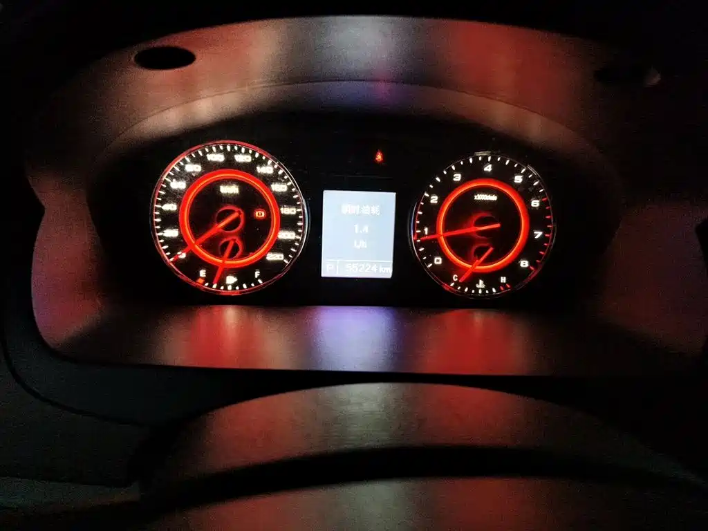 SAIC Maxus Maxus G10 2016 2.0T Automatic Elite фото 5