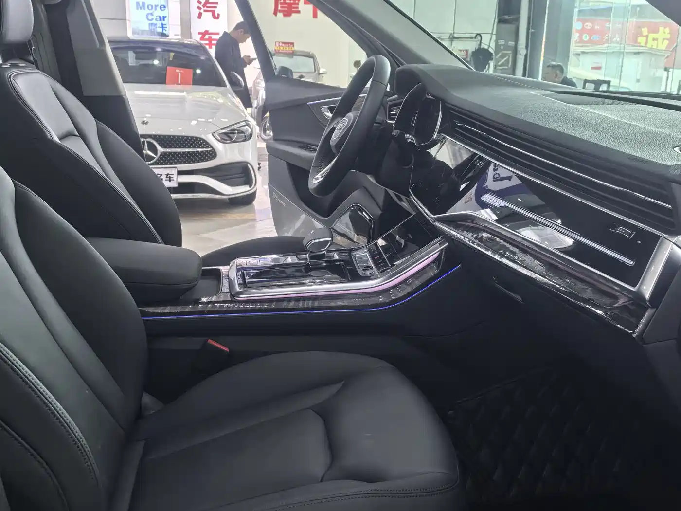 AUDI Q7