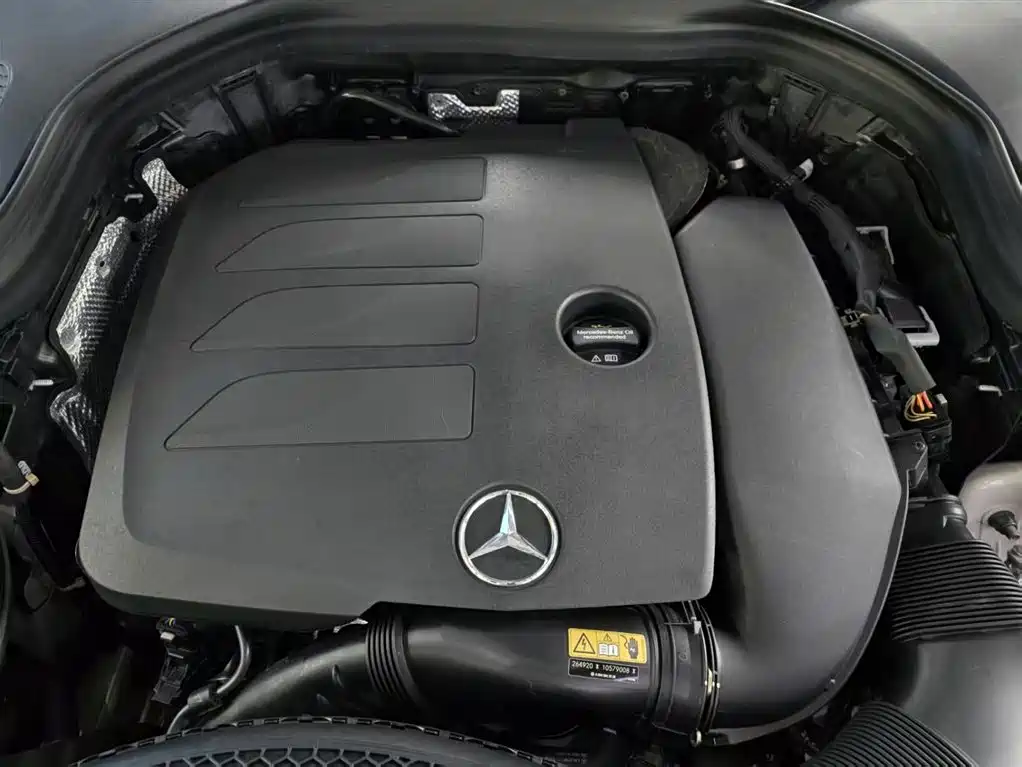 Mercedes-Benz GLC 2020 Facelift GLC 300 L 4MATIC Dynamic фото 16