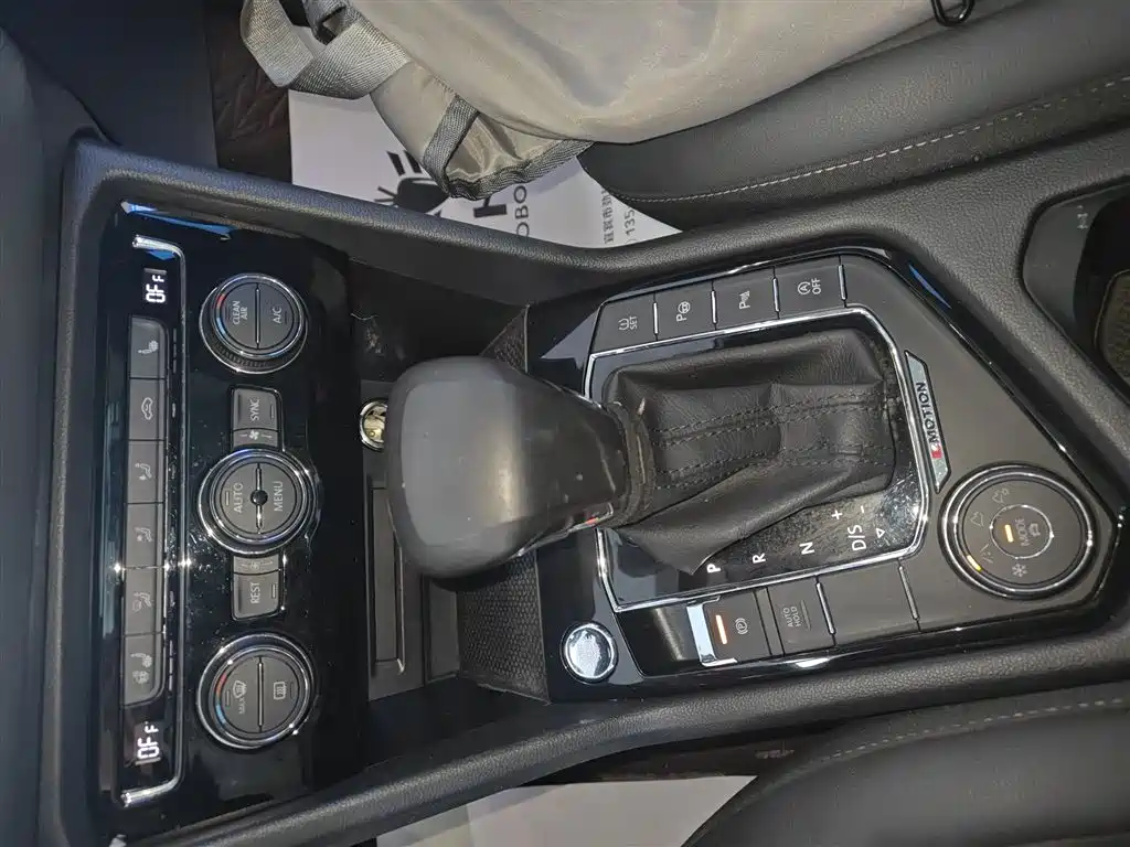 Volkswagen Tiguan L 2019 380TSI Automatic 4WD Intelligent Luxury 7-seater China VI фото 14