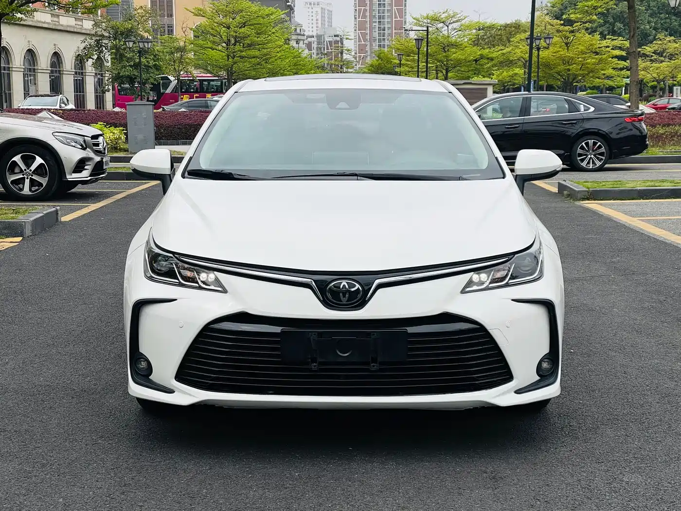 Toyota Corolla 2021 1.2T S-CVT Elite Edition фото 2