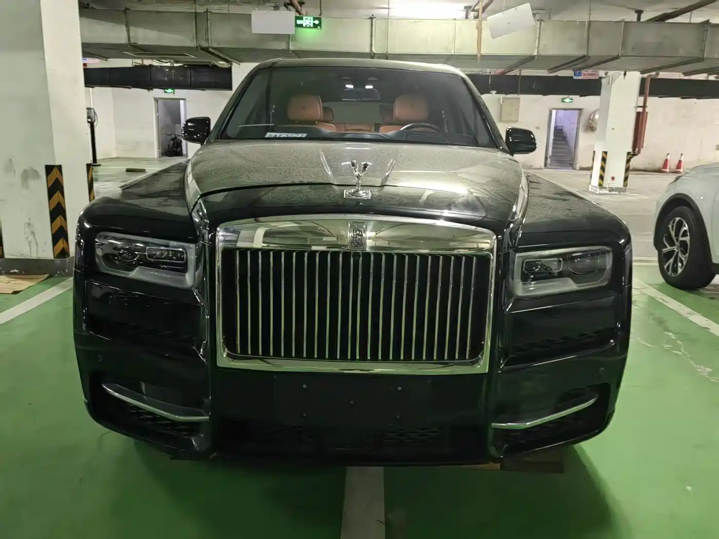 Rolls-Royce Cullinan 2026 2018 5-Seater Version