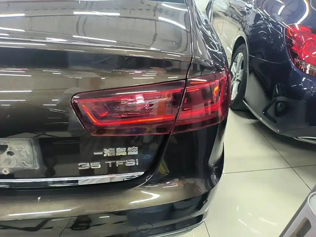Фото 24 - Audi A6L