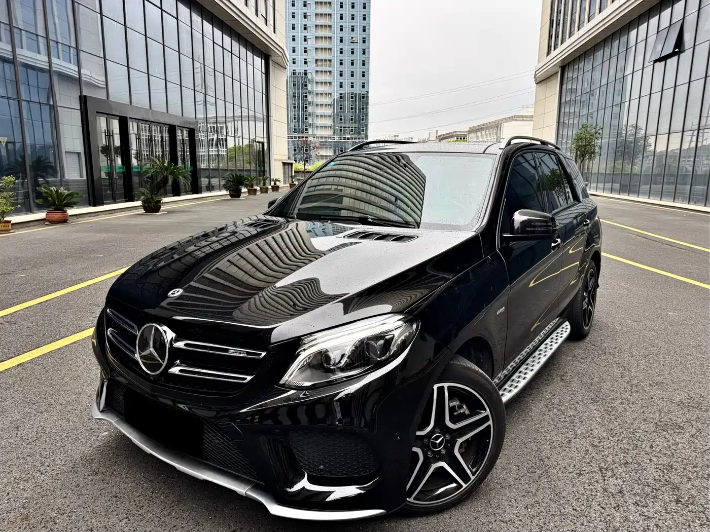 Mercedes-Benz GLE AMG 2017 AMG GLE 43 4MATIC фото 4