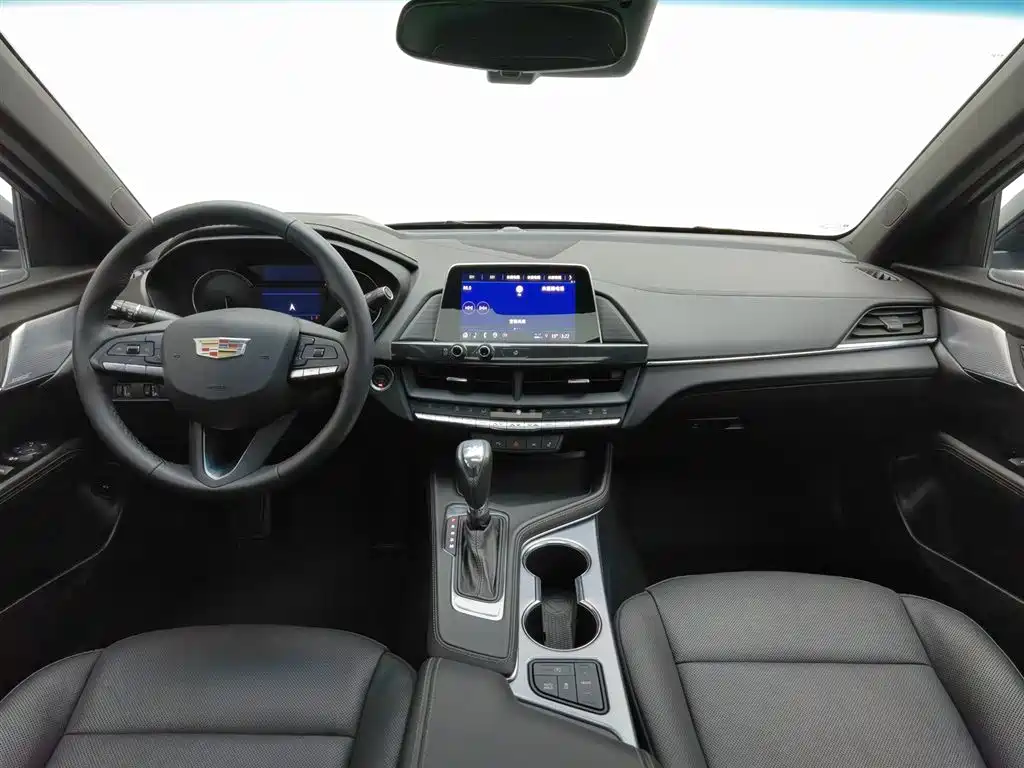 CADILLAC CT4