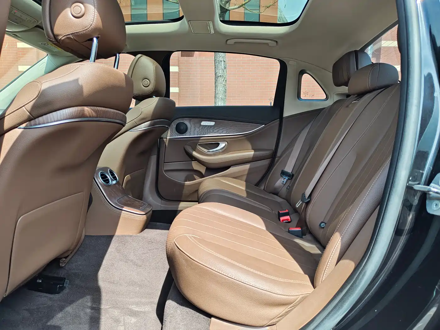 Mercedes-Benz E-Class 2021 E 260 L 4MATIC фото 23
