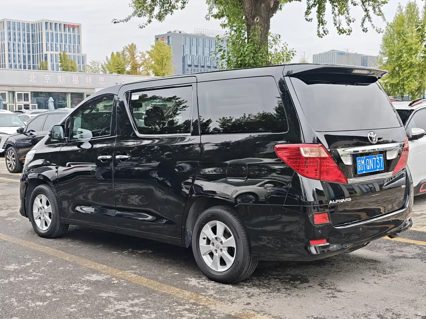 Toyota Alphard 2011 3.5L Luxury Edition фото 4