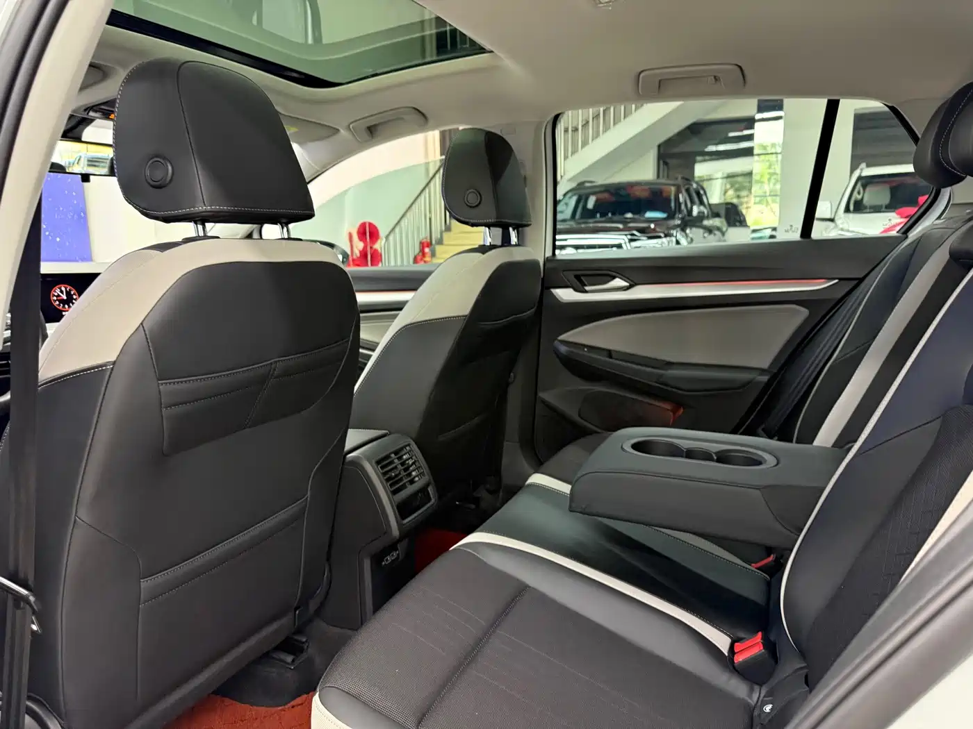 Volkswagen Golf 2024 2023 Facelift 280TSI DSG Pro