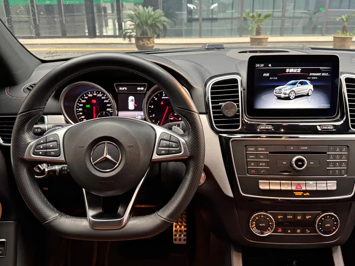 Mercedes-Benz GLE AMG 2017 AMG GLE 43 4MATIC фото 10