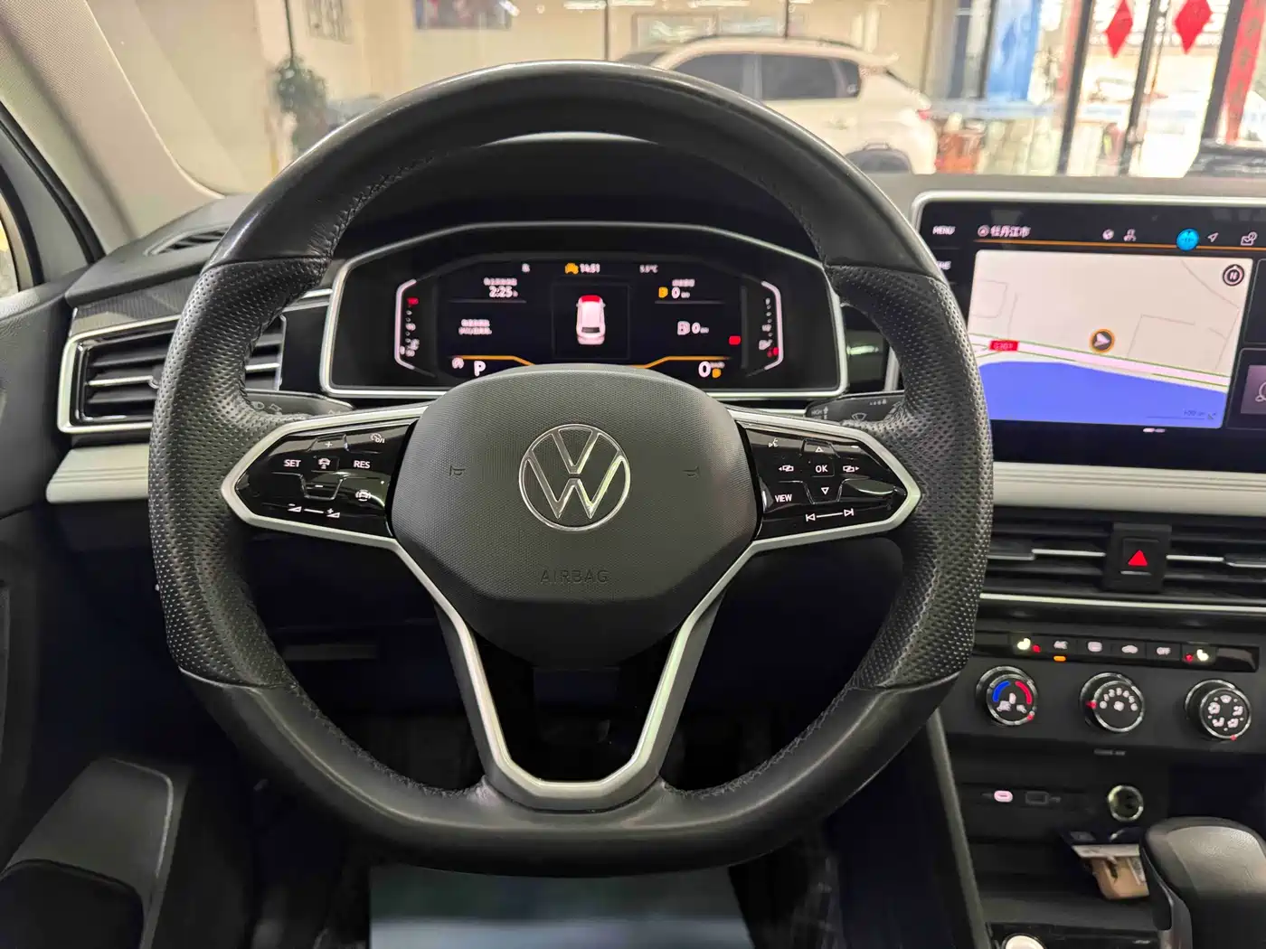 Volkswagen Tiguan L 2023 280TSI 2WD Trend Limited Edition фото 15