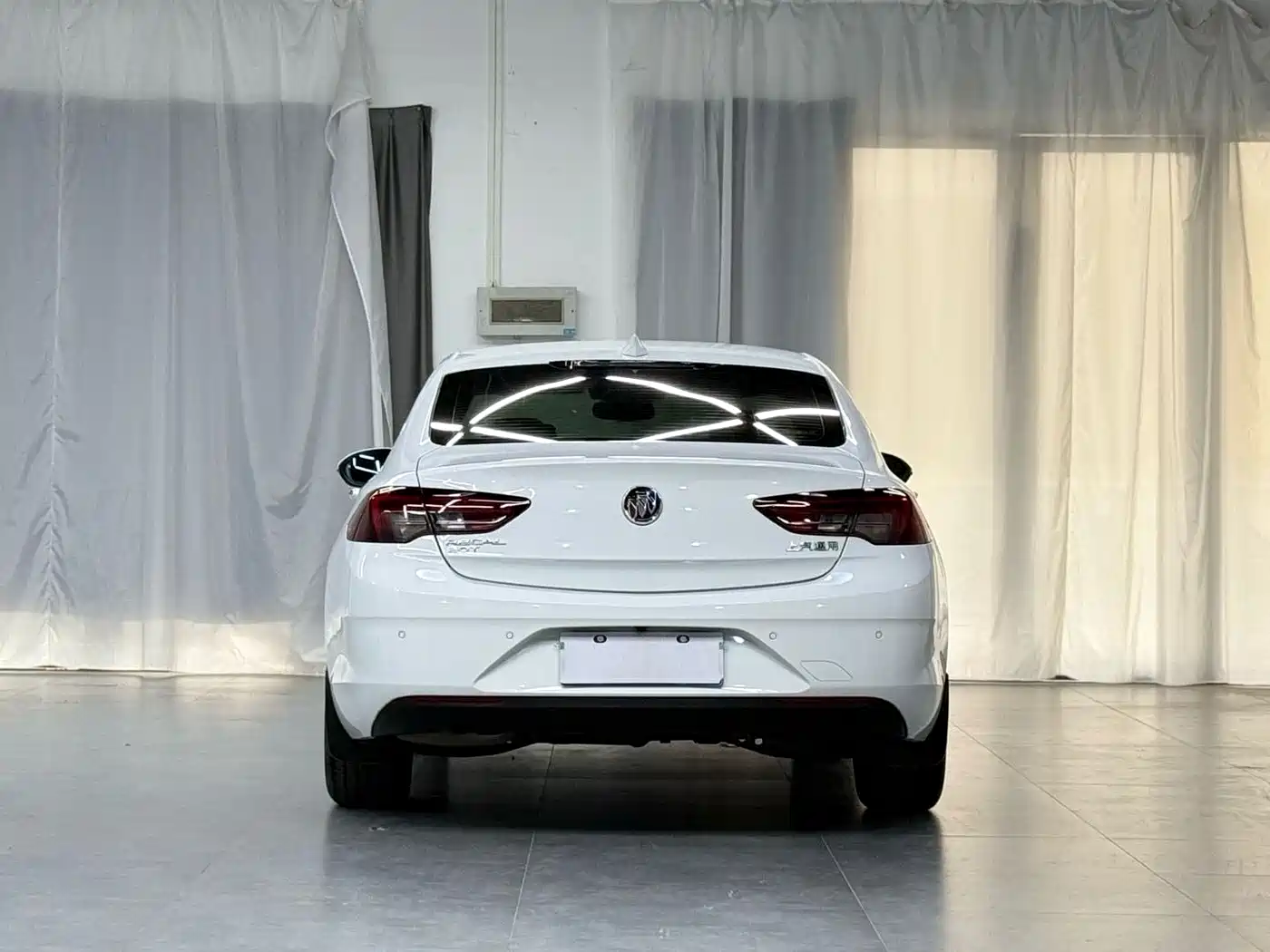 Photo 6 - Buick Regal