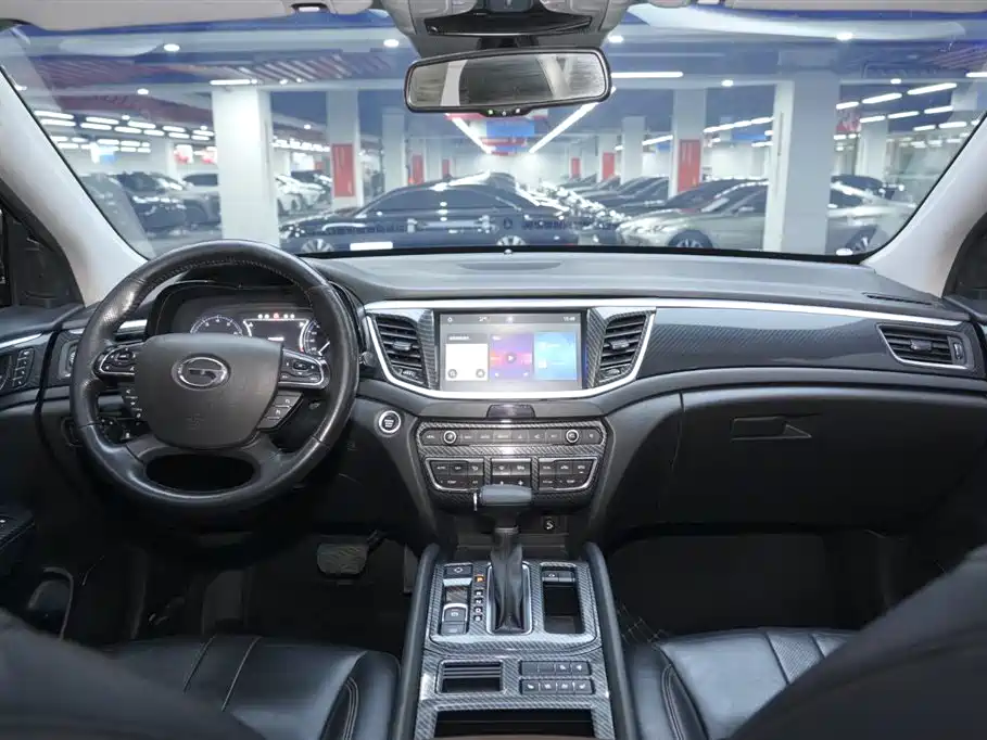 GAC Trumpchi Trumpchi GS7 2017 320T 2WD Luxury Smart Connect фото 18
