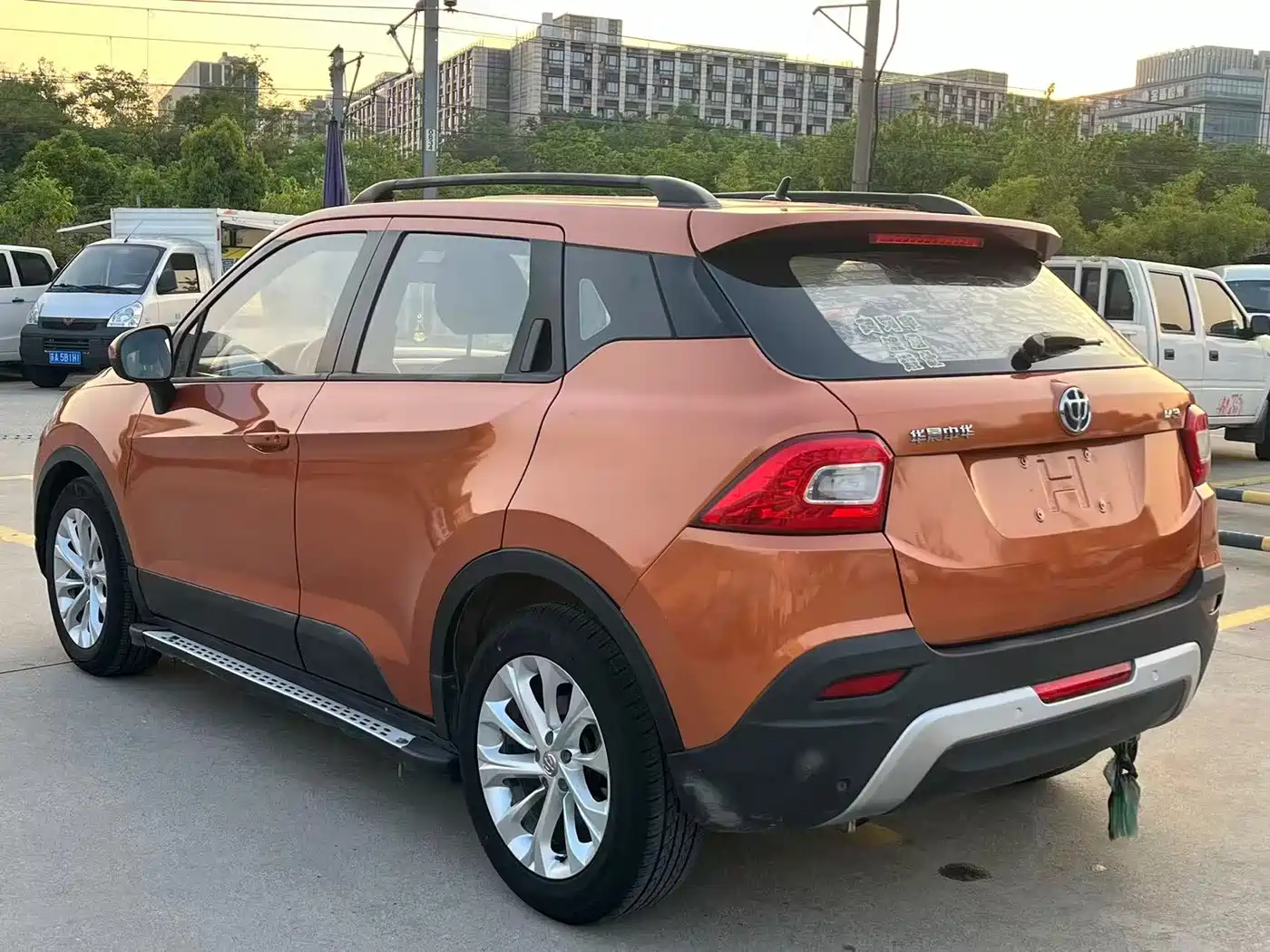 Photo 12 - Zhonghua V3