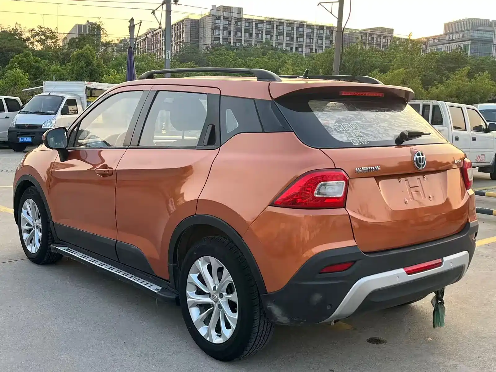 Фото 12 - Zhonghua V3