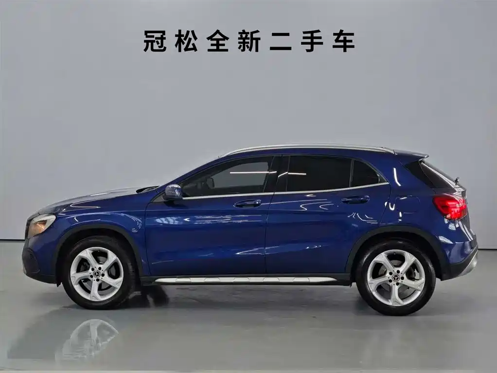 Mercedes-Benz GLA 2018 GLA 200 Dynamic фото 3