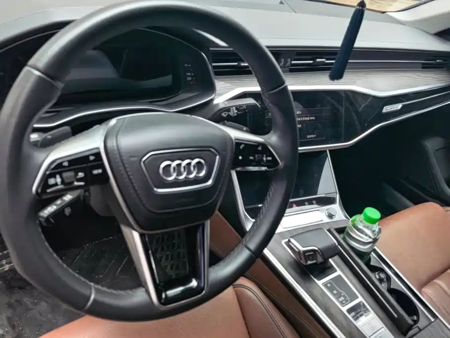 Photo 12 - Audi A6L