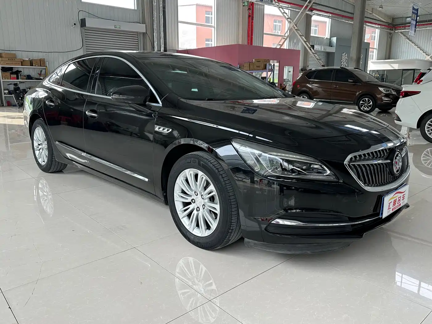 Buick LaCrosse 2018 Model 20T Elite Edition фото 3