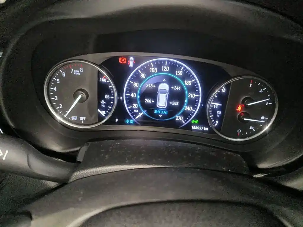 Фото 4 - Buick Envision Plus