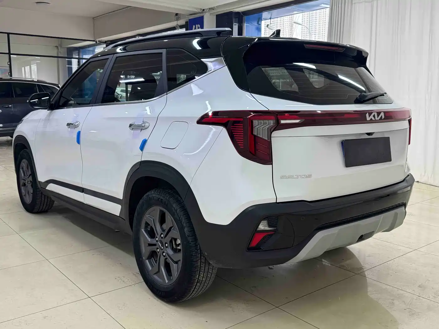 Kia Seltos 2023 1.5L CVT Luxury Edition фото 4