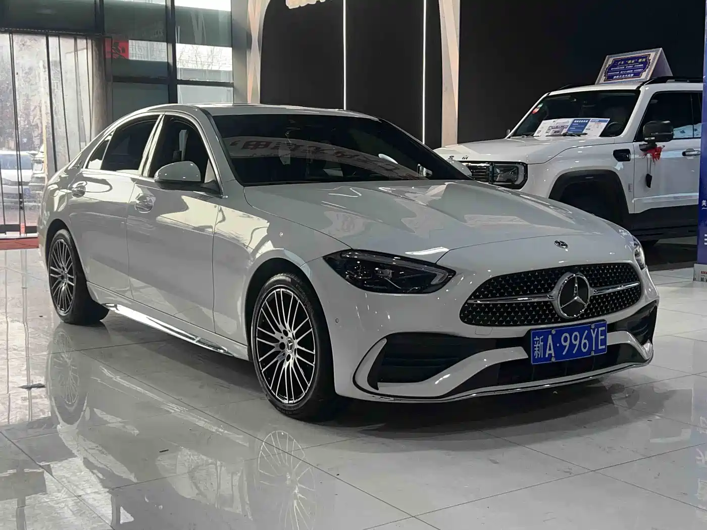 Mercedes-Benz C-Class 2023 Facelift C 200 L Sport Edition фото 3