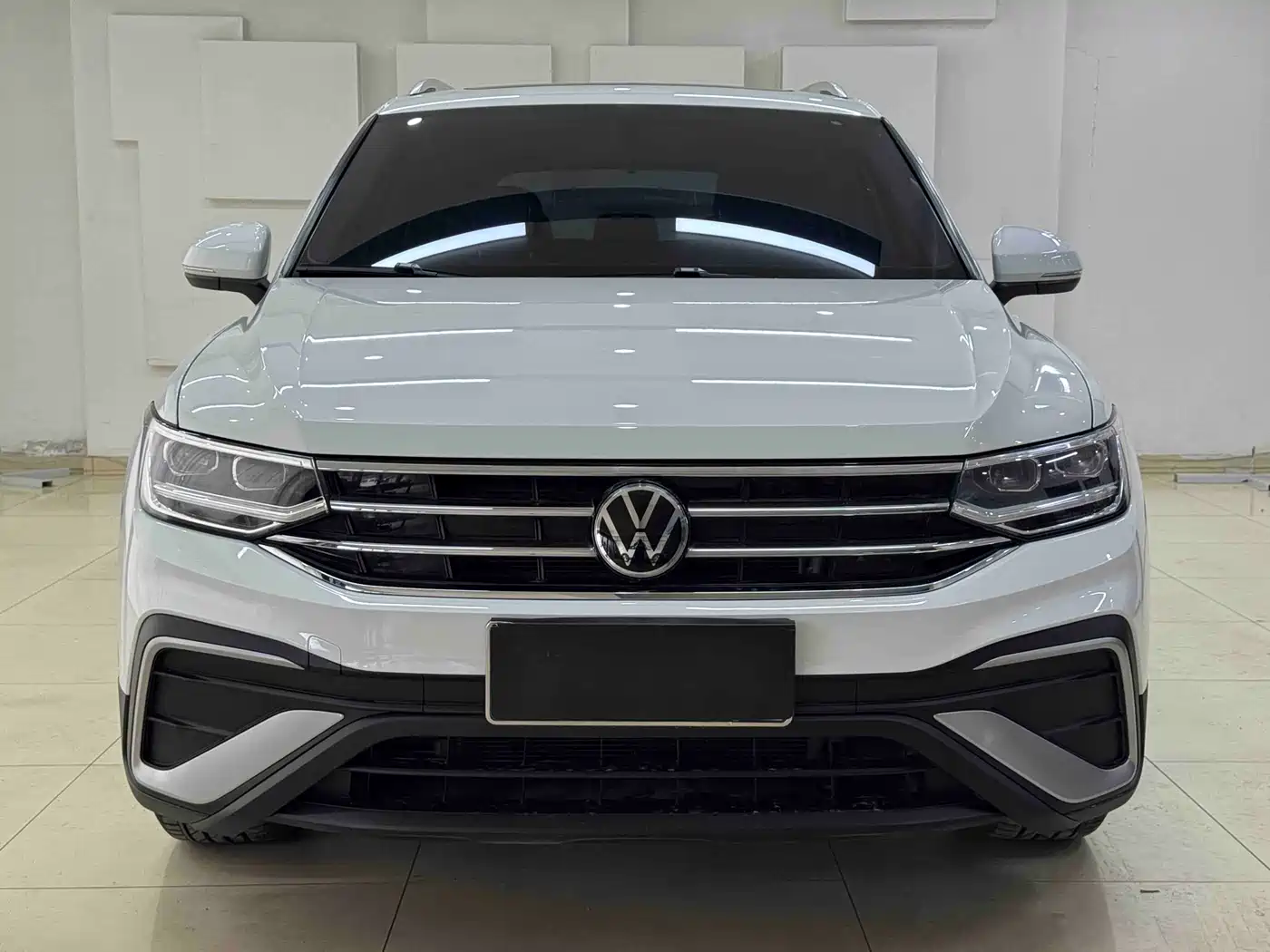 Volkswagen Tiguan L 2023 280TSI 2WD Trend Limited Edition фото 2