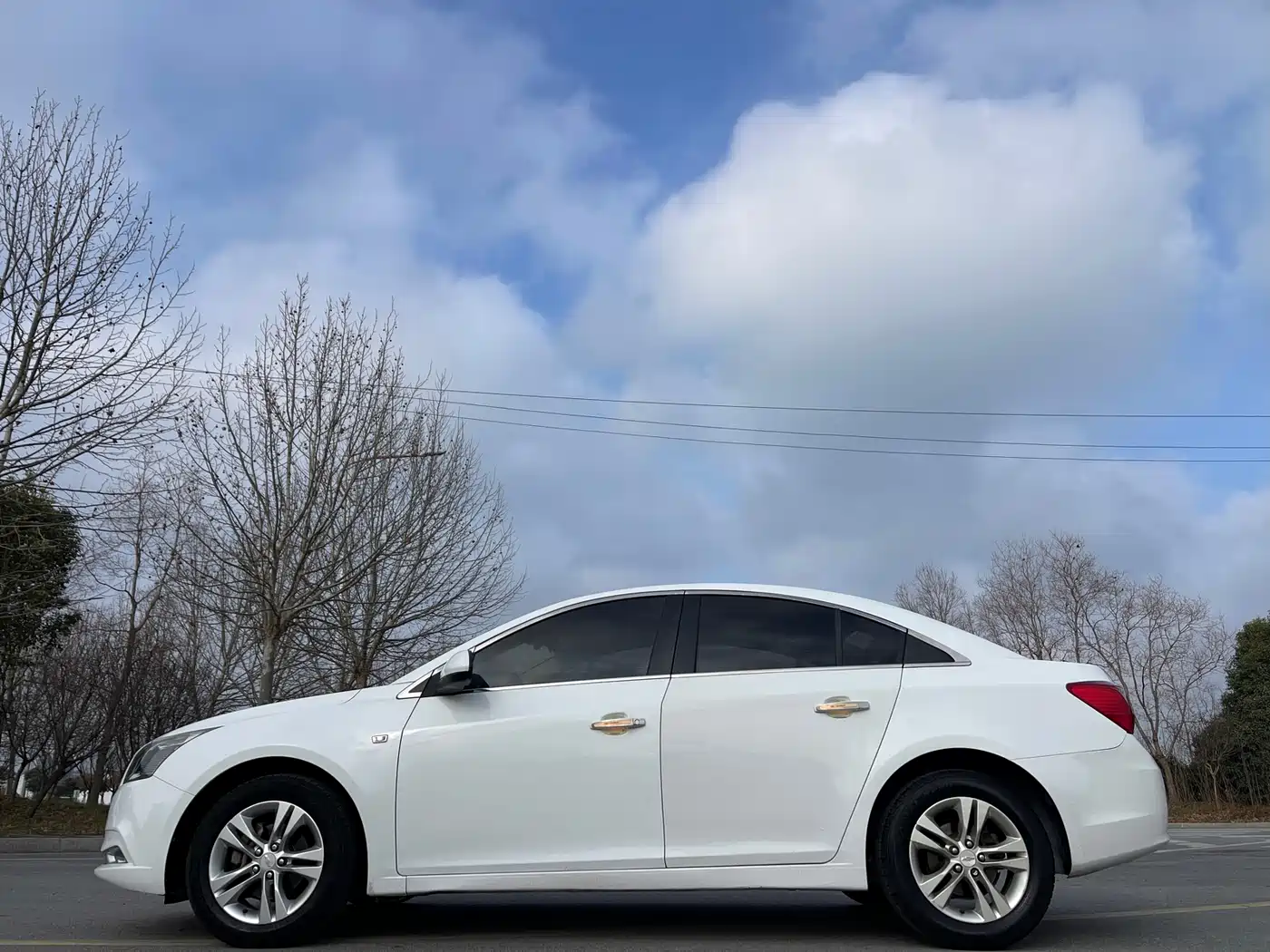 Chevrolet Cruze 2015 1.5L Classic SE MT фото 4