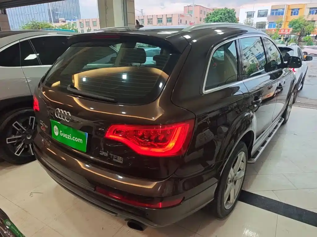 Фото 7 - Audi Q7