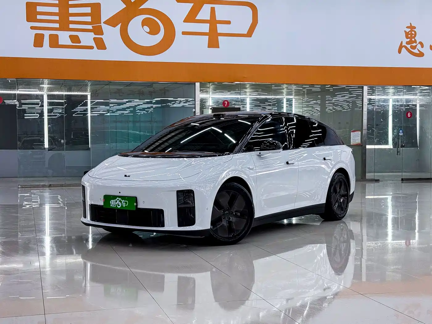 Li Auto i6 2026 2025 2WD Base Model
