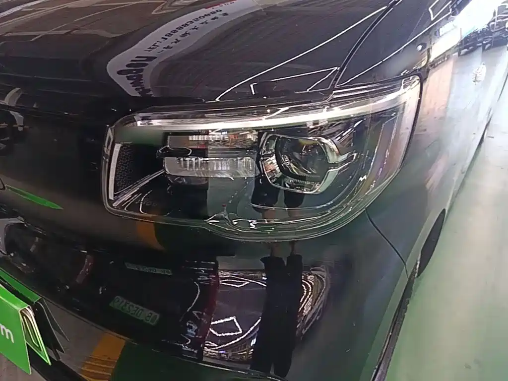 Wuling Motors Wuling Zhiguang NEV 2026 2025 Standard Version