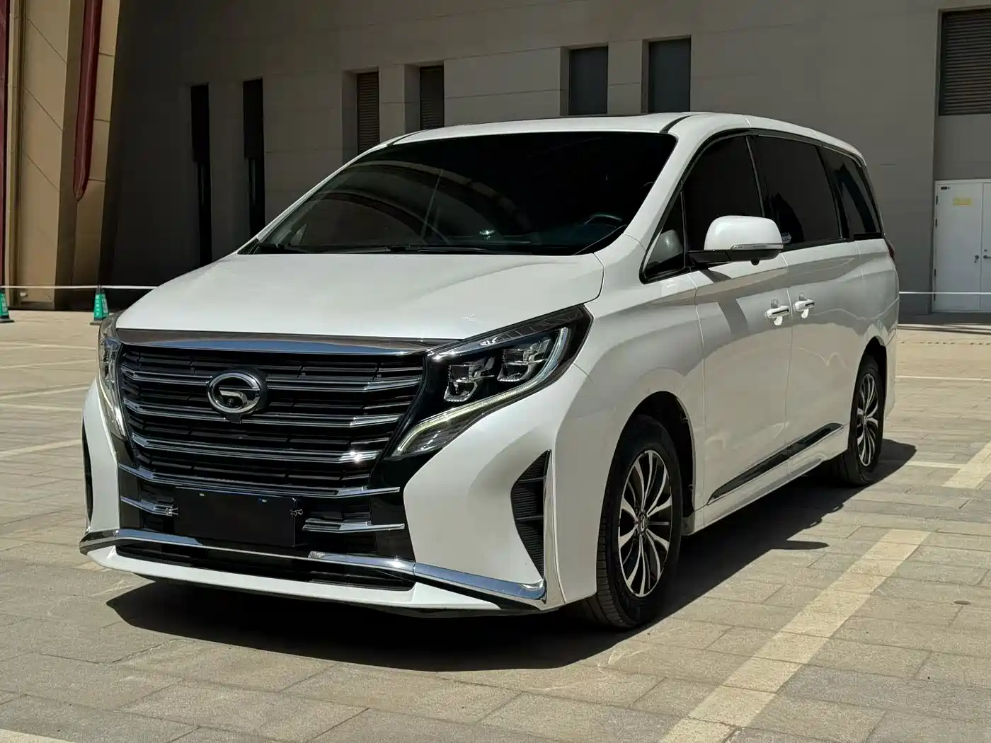 GAC TRUMPCHI M8