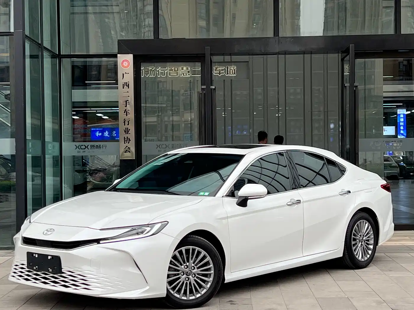 Toyota Camry 2024 2.0GVP Luxury Edition
